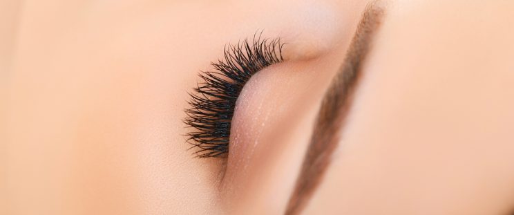 Woman with Thick Eyelashes by APT Medical Aesthetics Banner