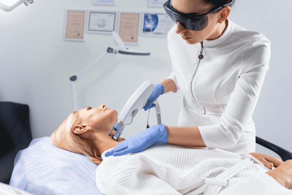  A physician administering an Ultherapy procedure